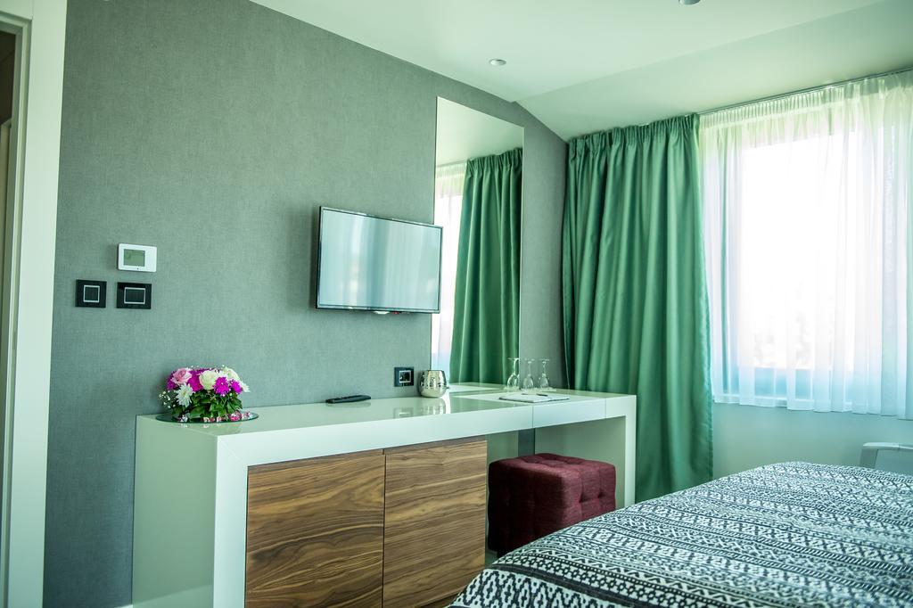 Hotel Hedonic Belgrade Exterior photo