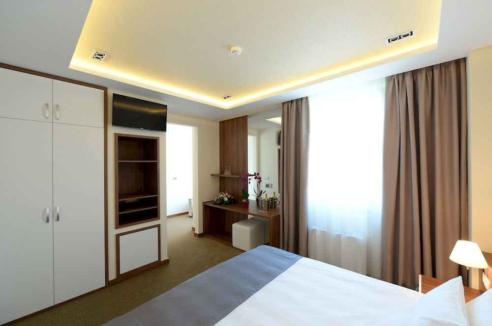 Hotel Hedonic Belgrade Exterior photo