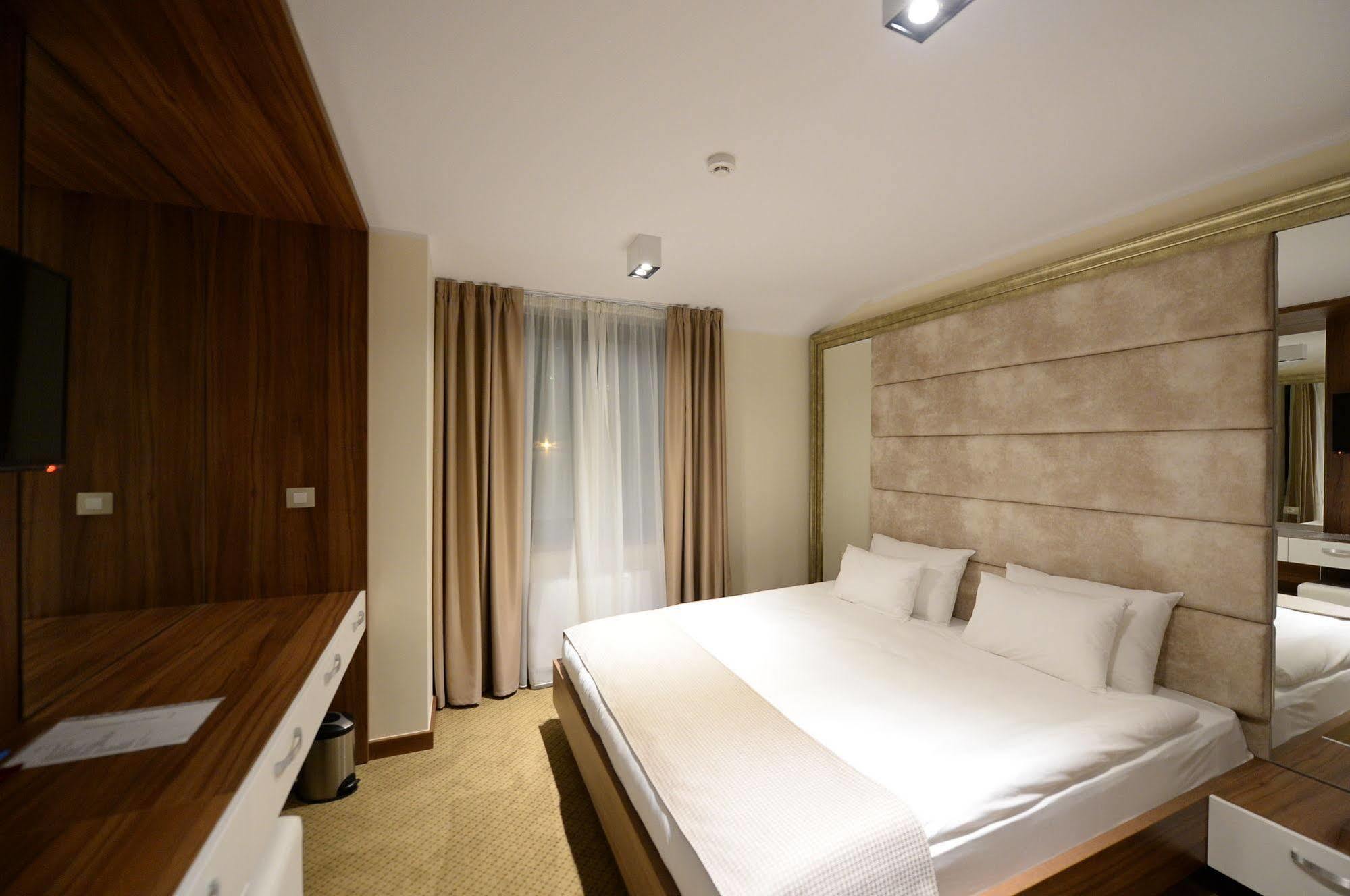 Hotel Hedonic Belgrade Exterior photo