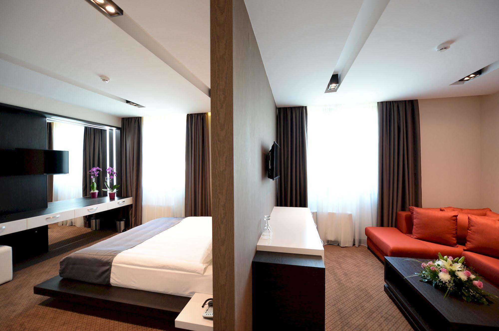 Hotel Hedonic Belgrade Exterior photo