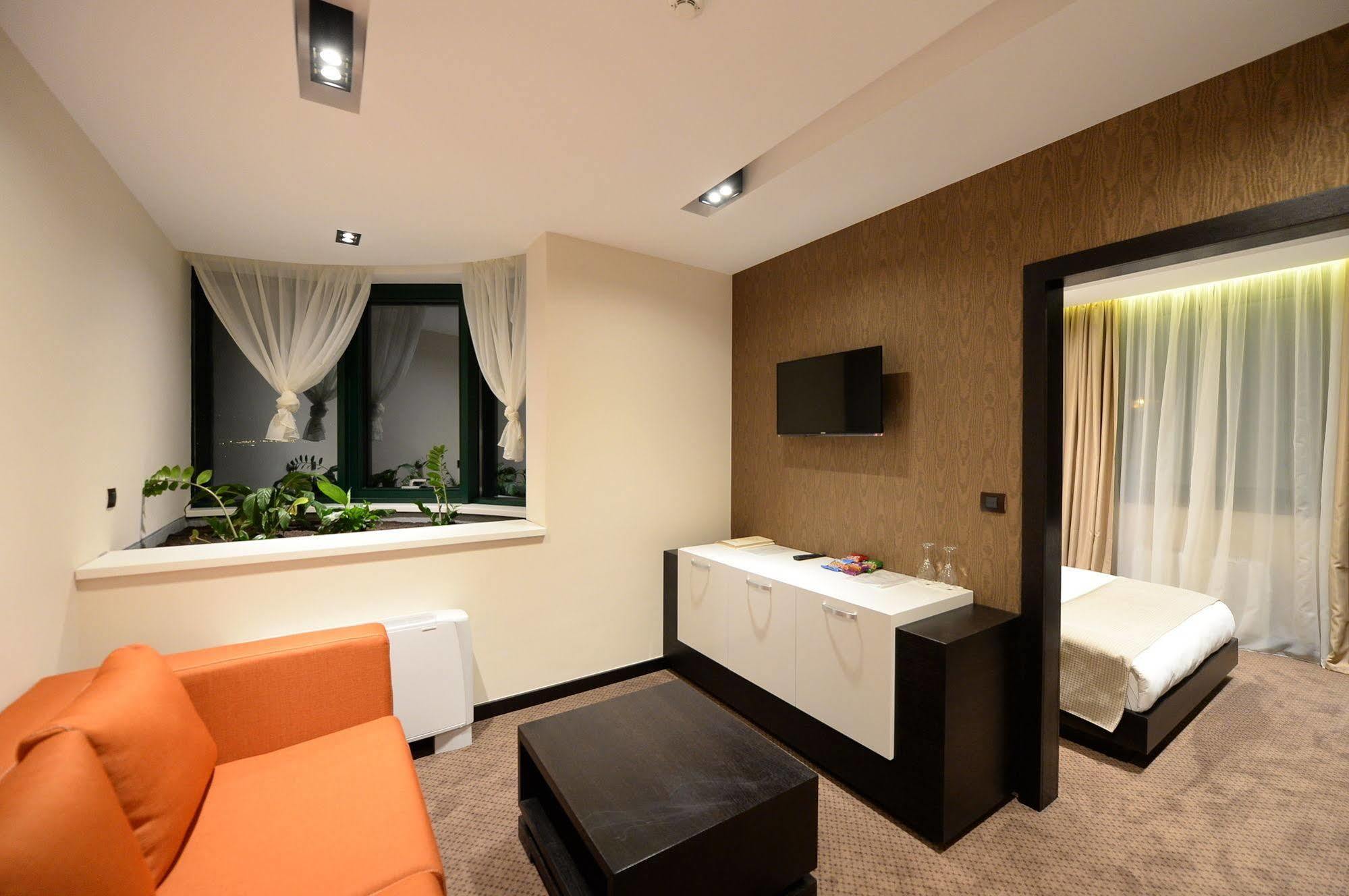 Hotel Hedonic Belgrade Exterior photo