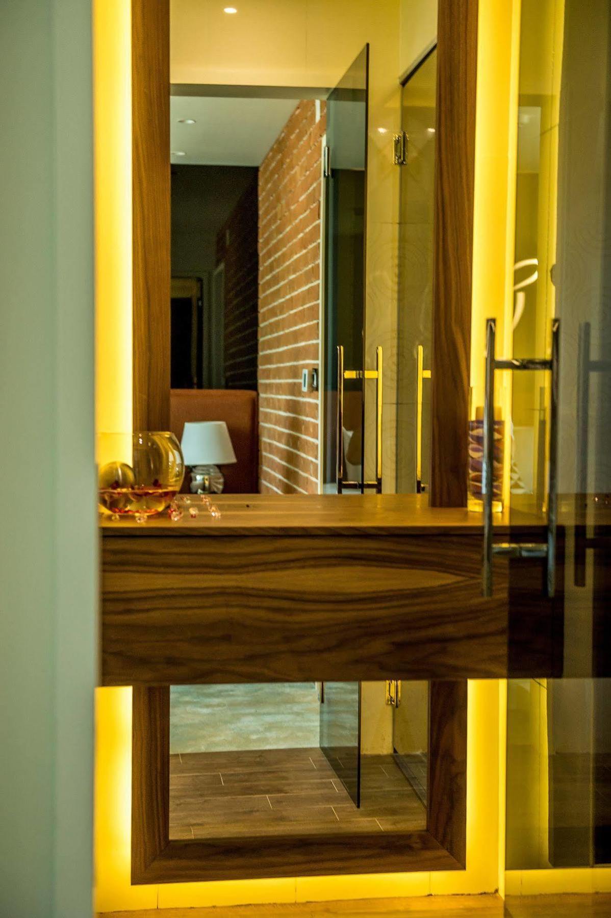 Hotel Hedonic Belgrade Exterior photo